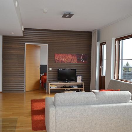 Yllaes Chalets A9206 Talvikaudelle 25-26 Hinta Sisaeltaeae 2Kpl Hissilippuja! Ylläsjärvi Exterior foto